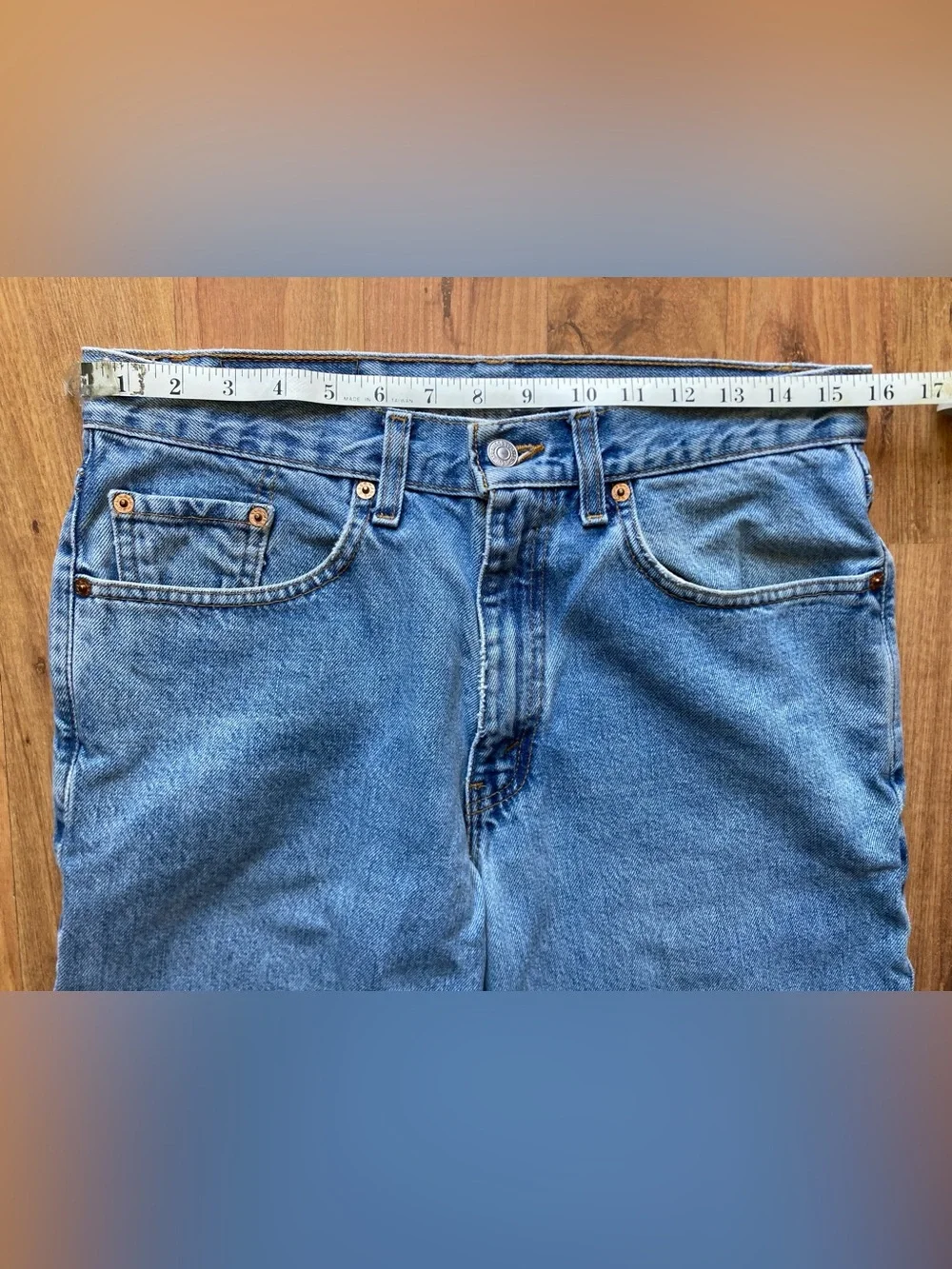 VTG Y2K ‘99 Levi’s 550 Relaxed Fit Mens 32x32 Light Wash Denim Blue Jeans USA - Picture 4 of 11